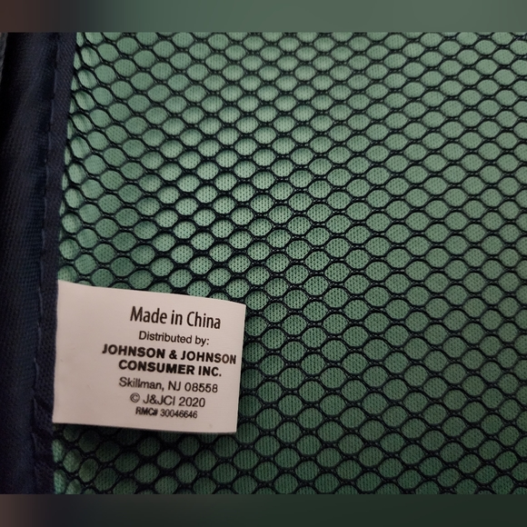 First Aid Kit with box of 50 Face Masks - Picture 8 of 10